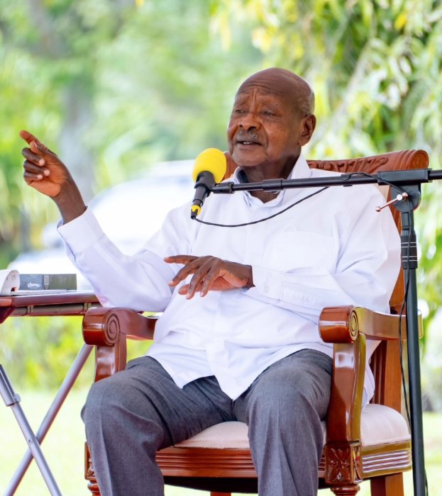 Hamenyekanye igihe Museveni azarahirira