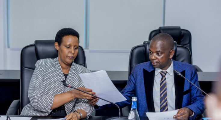 Hakizimana washatse guhatana na Perezida Kagame ku mwanya w'umukuru w'igihugu akomeje guteza impaka ndende