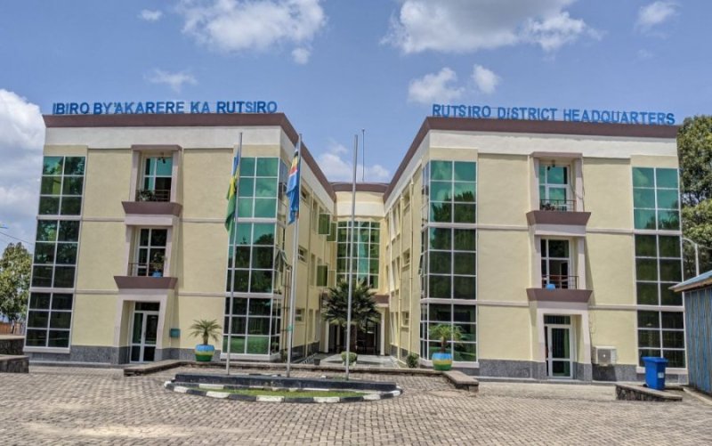 Rutsiro: Umukingo wagwiriye inzu abana babiri bari baryamye barapfa