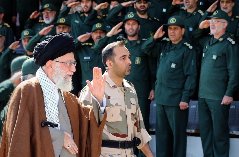 Hamenyekanye uko CIA na Mossadi byanetse Khamenei wa Iran kugeza bamwishe