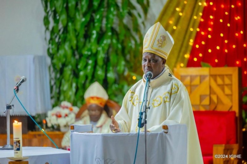 Kiliziya Gatolika mu iperereza ku bavuga ko bimitse Papa mu Rwanda