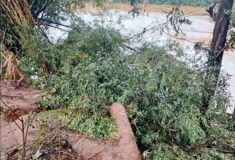 Ikamyo n'umushoferi wari uyitwaye baguye muri Nyabarongo